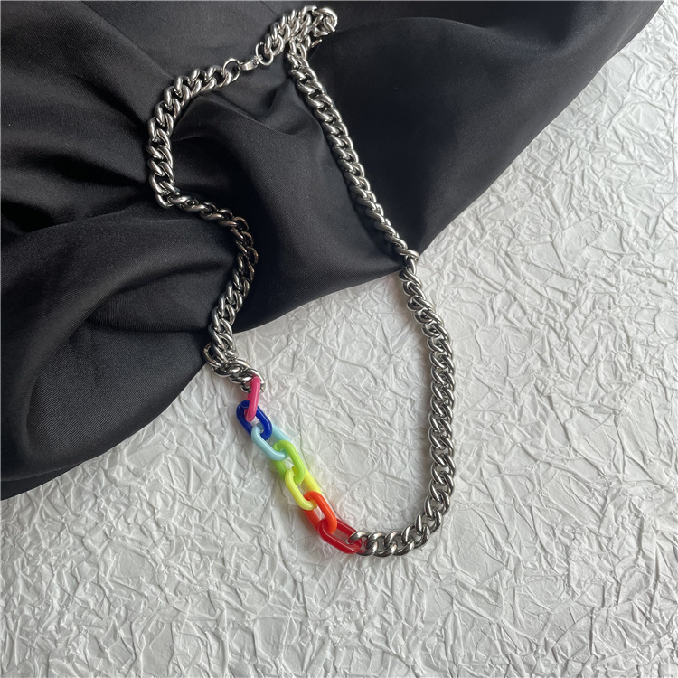 Colier – oțel de titan, placare electroplatină, lanț încrucișat, design în formă de U, brand Sen