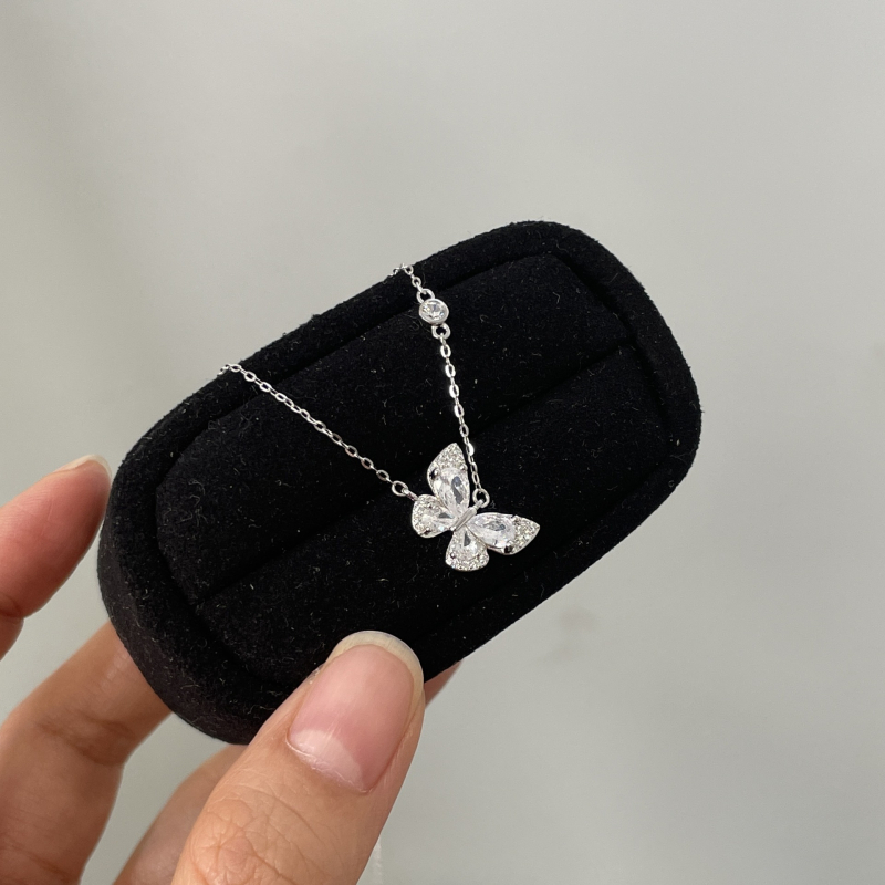 Ogrlica s leptirovim privjeskom od srebra 925, cirkoni, elektroplatiranje, lagani luksuzni stil