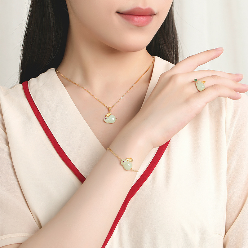 Ženski bakreni ogrlica; privjesak od umjetnog kristala; lanac s križem; oblik zodijaka - zec; izlazi jeseni 2022.