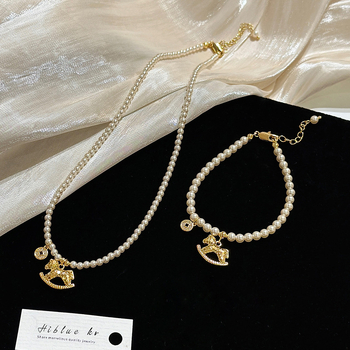 Ogrlica s privjeskom novčića u obliku ponija i perlacnom niti, bakar premazan 18k zlatom, Shijia biseri, unisex, Xiaoxiangfeng stil