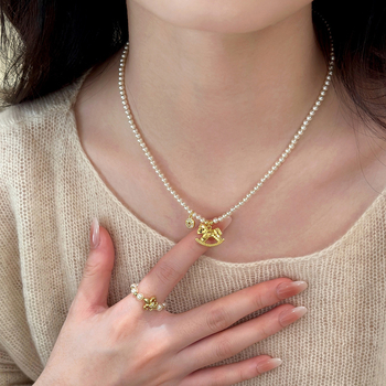 Ogrlica s privjeskom novčića u obliku ponija i perlacnom niti, bakar premazan 18k zlatom, Shijia biseri, unisex, Xiaoxiangfeng stil