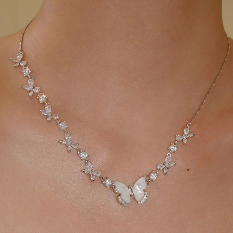 Butterfly naušnice od bakra s Mother-of-Pearl Zircon, elektroplatiranje, geometrijski dizajn, korejski stil, težina 10