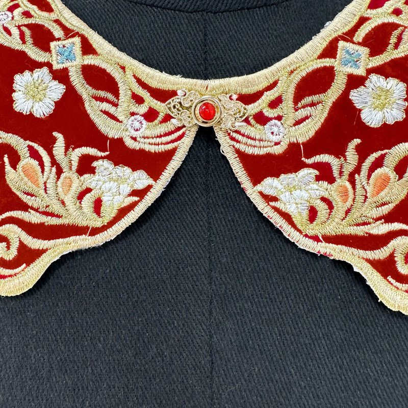 Floare pentru guler feminin cu funda și mărgele de perlă, tip cap plat, stil chinezesc nou, broderie computerizată