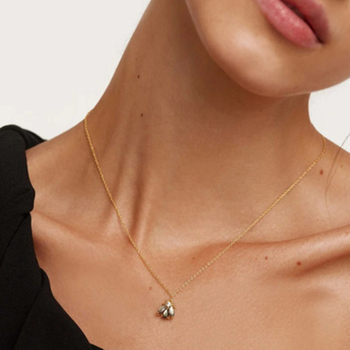 Colier cu pandantiv de albină din argint 925, lanț încrucișat, design geometric, extensie reglabilă de până la 10 cm