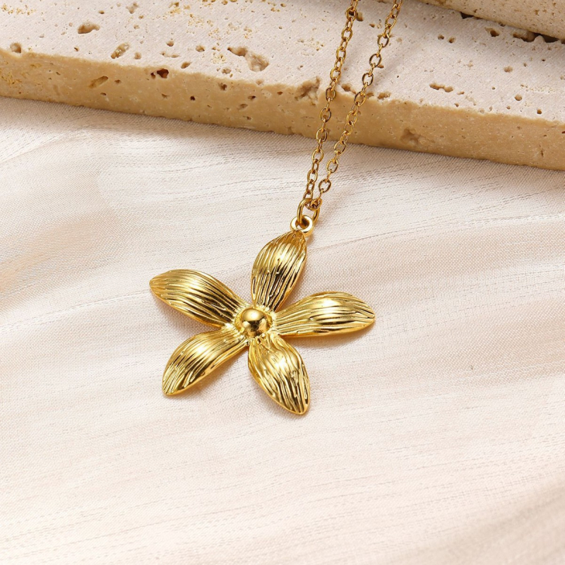 Colier cu pandantiv floare-frunză, din oțel inoxidabil, lanț tip blade, placare electroplatină