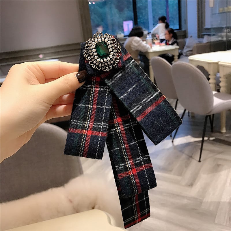 Korejskog stila karirani rhinestones ovratnik cvijetna brošura