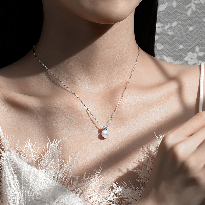 Geometrijska ogrlica od Moissanita i bisera u srebru 925 — lanac ključne kosti