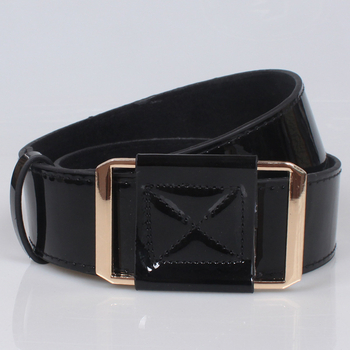 Curea din piele sintetică, cataramă netedă din aliaj, vară 2023