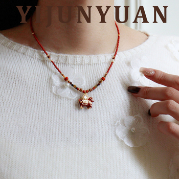 Colier cu pandantiv în formă de cal, pandantiv din cupru, lanț clavicular, lungime 41–50 cm