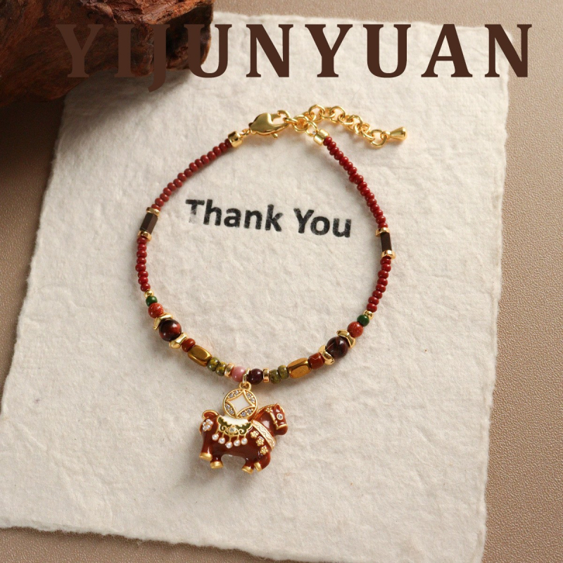 Colier cu pandantiv în formă de cal, pandantiv din cupru, lanț clavicular, lungime 41–50 cm