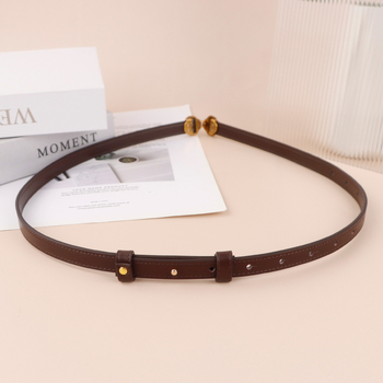 Vintage bőröv zink ötvözetű csattal, kézzel készített első réteg borjúbőrből, retro irodalmi stílus