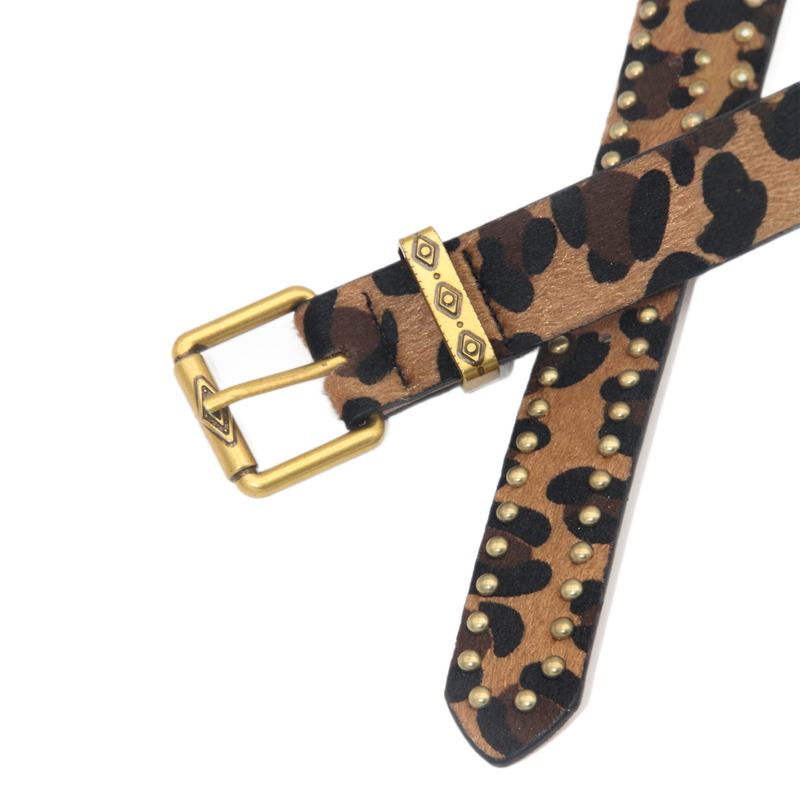 Női öv leopárd mintával és szegecsekkel, PU bőr, alumínium ötvözetből készült csattal, lapos csattal zár, szélesség 2–4 cm, gyöngyös díszítés