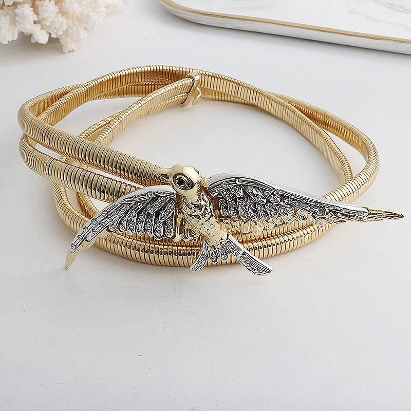 Fém deréklánc ruhához, retro madármotívummal és függőleges csíkokkal — anyag: fém; csatanyag: általános célú; zárás: általános célú; eredet: Jinhua; év/szezon: 2023 nyár