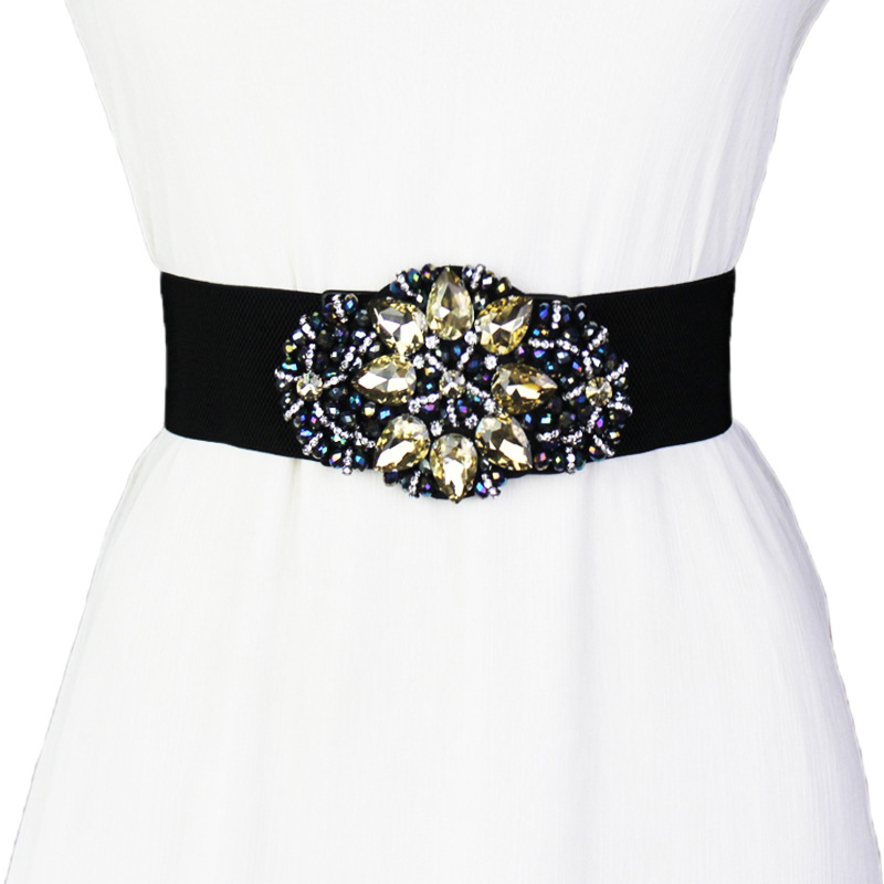 Pojas za struk s kristalima i elastikom – elegantan dekorativni dodatak za odrasle žene; materijal: drugi; pogodan za proljeće, ljeto, jesen i zimu.