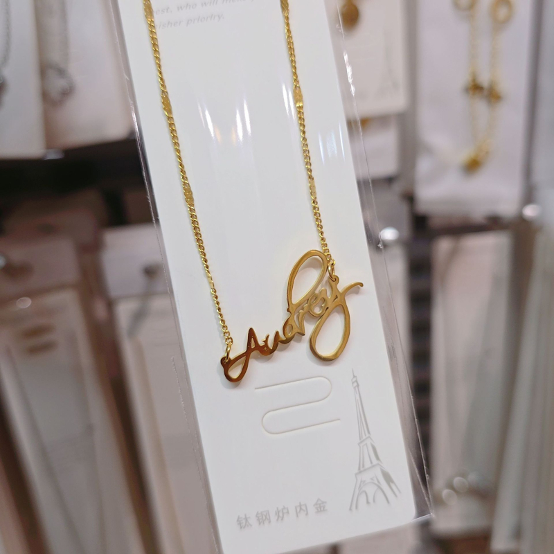 Ogrlica od titan čelika s geometrijskim privjeskom, običan lanac, elektroplatirano završetak