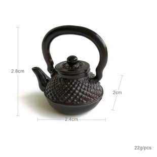 Mini model čajnika za kućicu lutaka - legura; Značka: Wuyou; Mini model; Uzrast: 7–14.