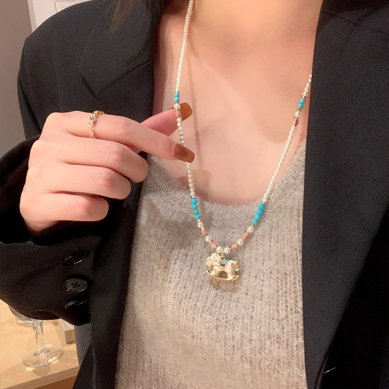 Náhrdelnik s umjetnim perlama, privjesak zodijaka konja od bakra, lanac u stilu džempera, ručno izrađeno.