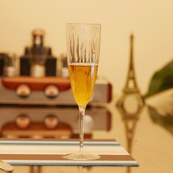 Jednokratna čaša goblet za šampanjac i crno vino, plastična, 201–300 ml, za kućnu upotrebu