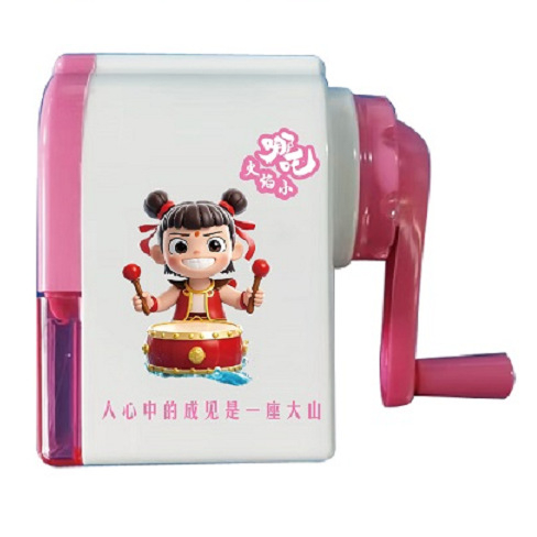 Morning 0702/027 ručna plastična oštrilica za olovke, geometrijski dizajn, IP autorizacija, IP naziv: The flame is small