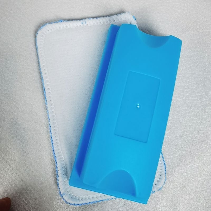 Σβήστρα μαυροπίνακα από φλανέλ, πλυόμενη και αφαιρούμενη; καθαριστικό μαρκαδόρων για λευκή επιφάνεια