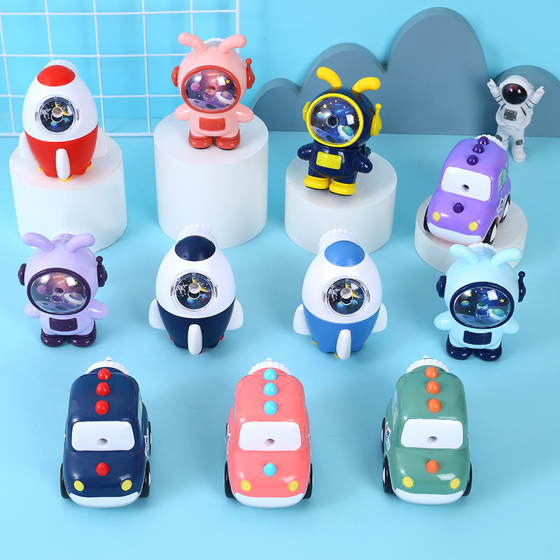 Elf 18127 — ascuțitoare de creioane manuală, ABS, formă rachetă-astronaut automobil