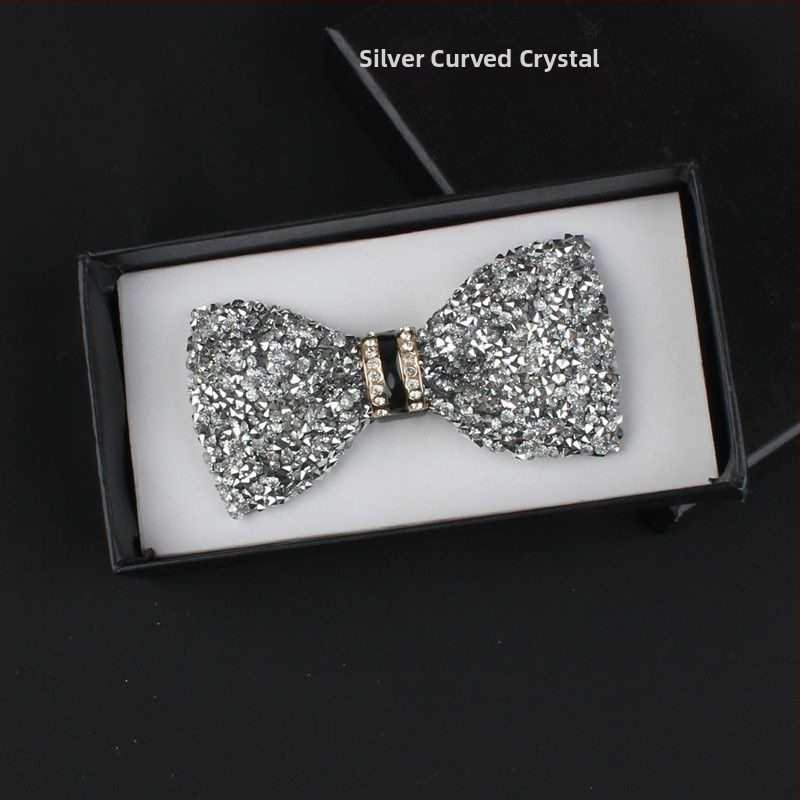 Motýlik s kamienkami a koženým jadrom, unisex doplnok k formálnemu obleku