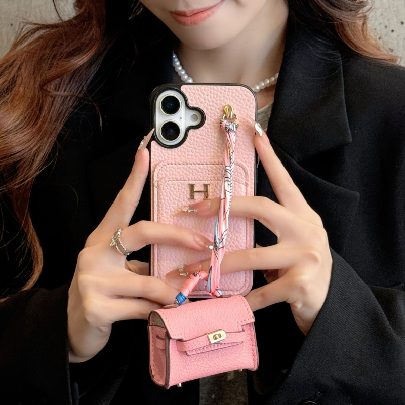 Kućište za iPhone 15 Pro Max s Lychee uzorom i držačem za kartice te zaštitnikom za slušalice — PC + koža, ručna izrada, otporno na padove