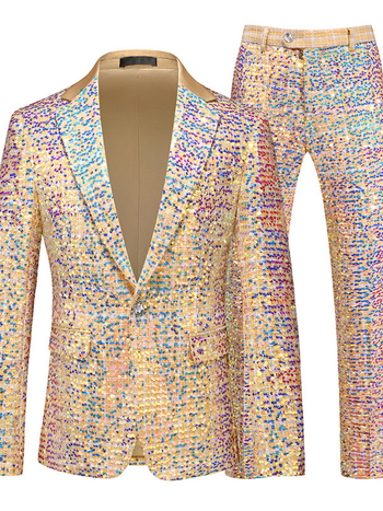 Férfi öltöny szegecsekkel díszítve bankett és színpadi előadásokhoz — karcsú szabású, egyrészes, egygombos, notch gallér, középső hátsó hasítás, pamut-gyapjú keverék 50% acetát