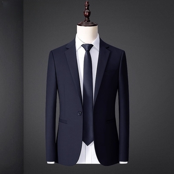 Muški sako komplet: kvilti sako, uski kroj, plavi rever, jedno dugme, bez proreza