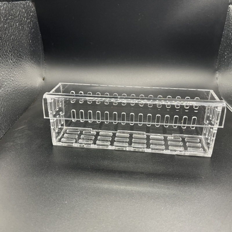 Аквариумно оборудване: стенно монтирана кошница за водни растения и чаша за засаждане за хидропоника