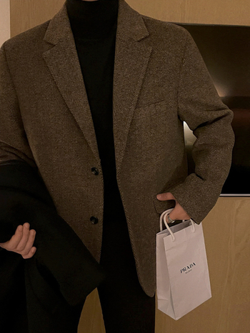 Muški zimski debeli ležerni kaput s dvostrukim zatvaranjem na dva gumba, plosati ovratnik, 70% poliester, 30% vuna