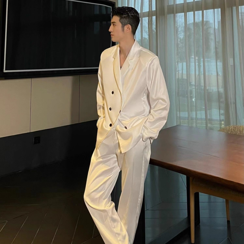 Muški casual poslovni kostim, slim fit, plosni rever, dva kopča sprijeda, jednobojan, strojno pranje, kordurojni materijal s udjelom lana, proljeće 2025