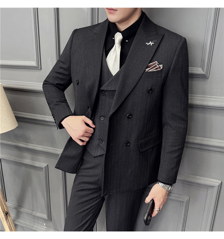 Férfi háromrészes gyapjú öltöny kétsoros zakóval, kétgombos zárású, őszi iroda viselet, gyapjú–keverék anyag