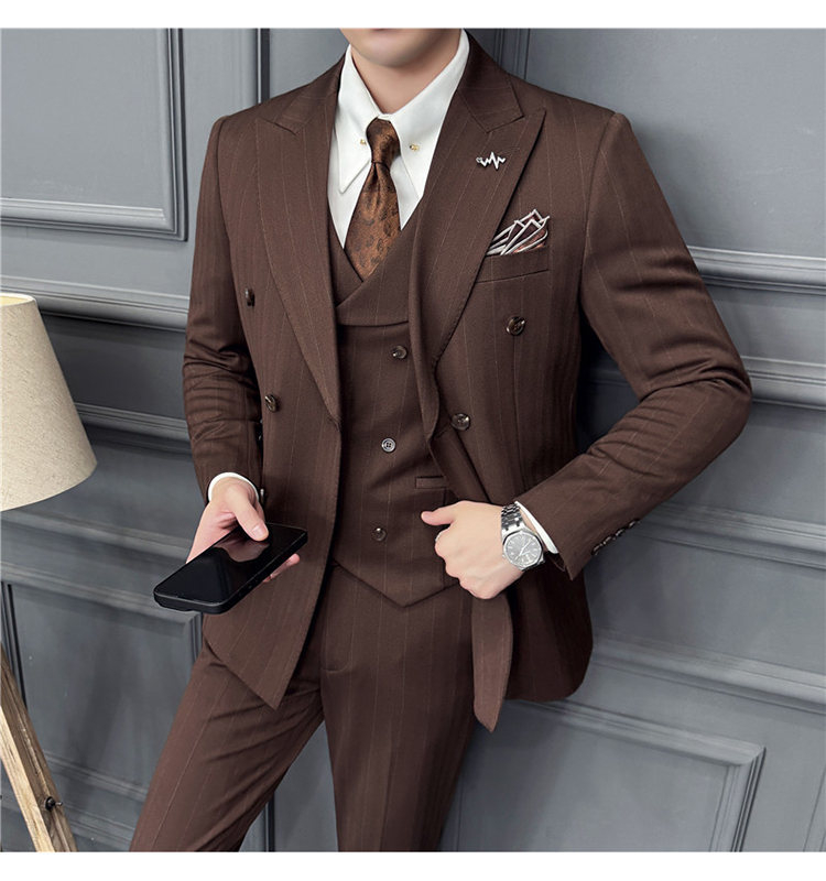 Férfi háromrészes gyapjú öltöny kétsoros zakóval, kétgombos zárású, őszi iroda viselet, gyapjú–keverék anyag