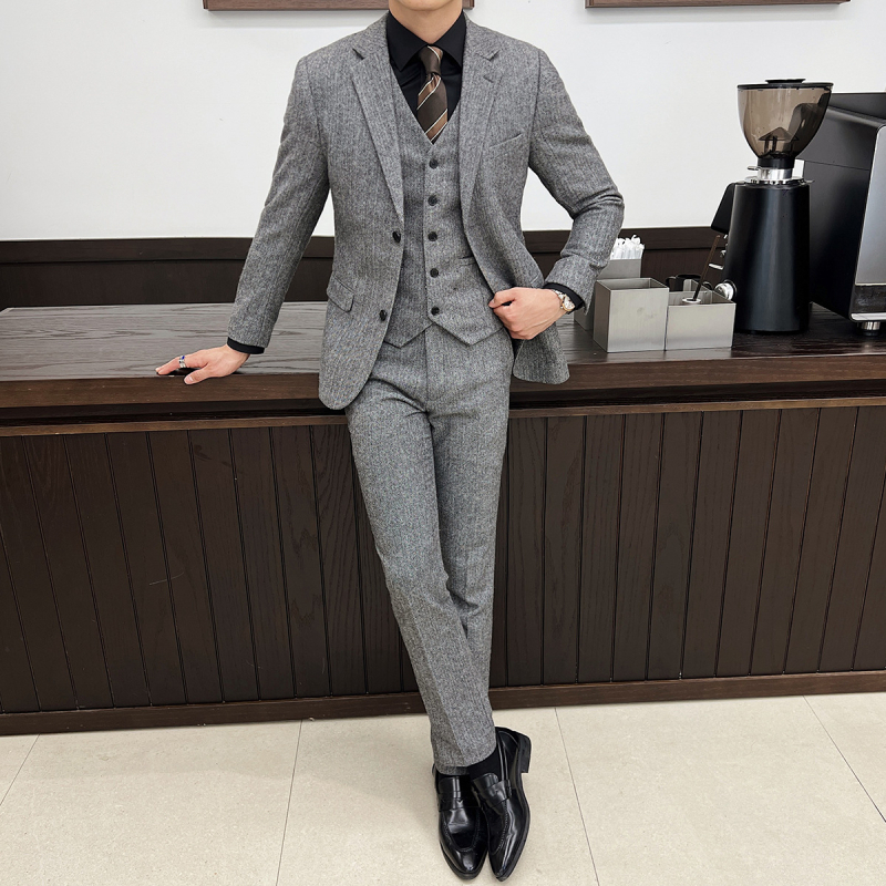 Muško odijelo s uzorkom herringbone – Notch lapel, Dva gumba sprijeda, Slim fit, 70% poliester smjesa