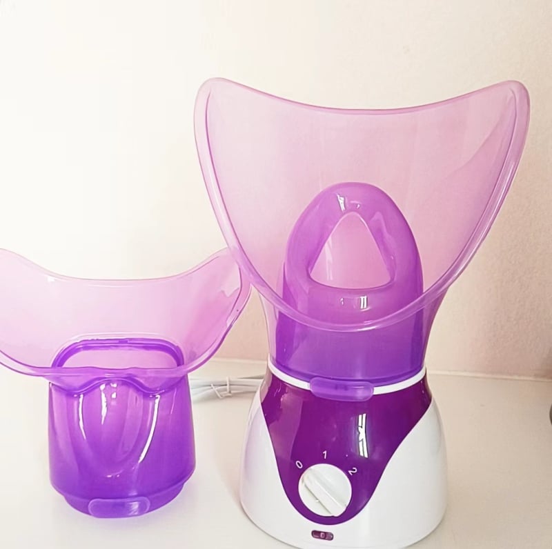 Dispozitiv cu trei funcții pentru față și ochi, abur cald și fumigație; timp ceață 31–60 s; a doua treaptă; carcasă cu acoperire prin pulverizare.