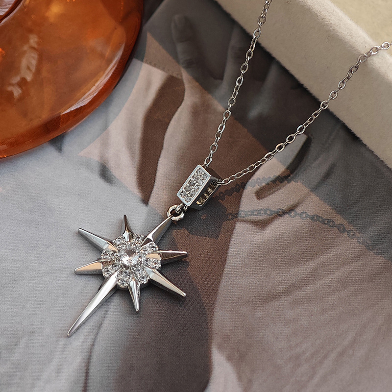 Ogrlica s klavikijskim lancem i geometrijskim privjeskom u obliku zvijezda-leptir, od nehrđajućeg čelika, višeslojni dizajn, privjesak od bakra, elektroplatina