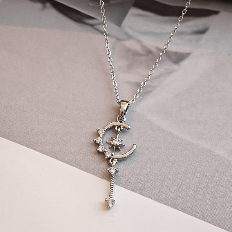 Ogrlica s klavikijskim lancem i geometrijskim privjeskom u obliku zvijezda-leptir, od nehrđajućeg čelika, višeslojni dizajn, privjesak od bakra, elektroplatina