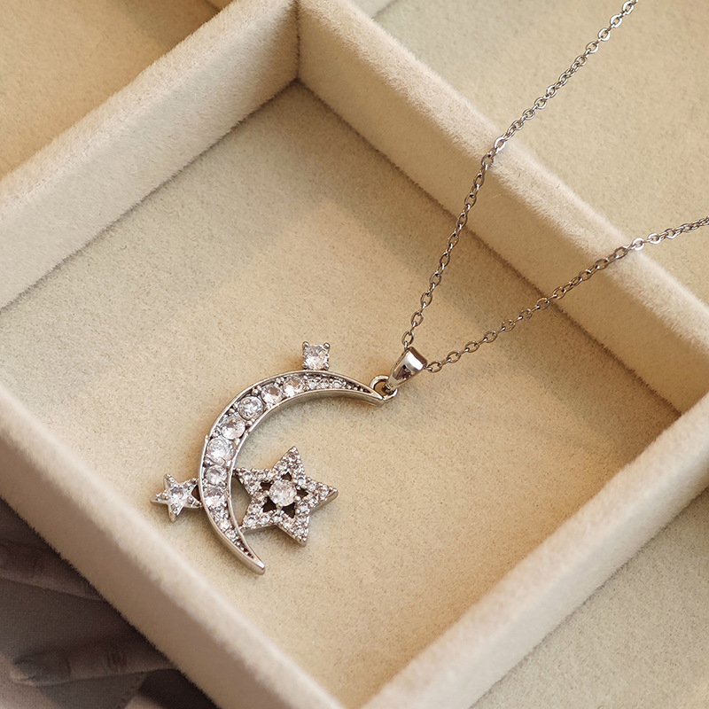 Ogrlica s klavikijskim lancem i geometrijskim privjeskom u obliku zvijezda-leptir, od nehrđajućeg čelika, višeslojni dizajn, privjesak od bakra, elektroplatina