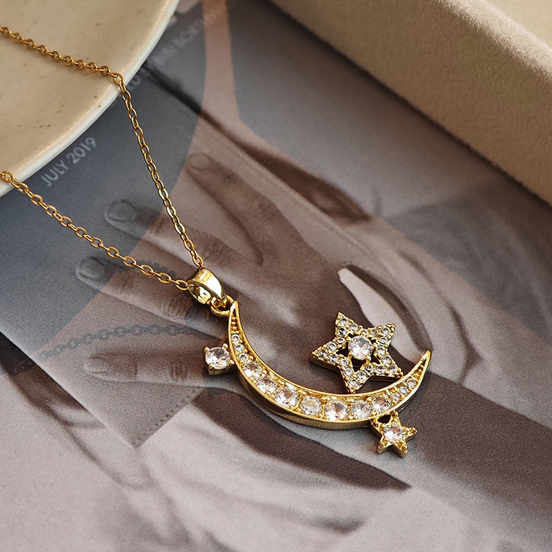 Ogrlica s klavikijskim lancem i geometrijskim privjeskom u obliku zvijezda-leptir, od nehrđajućeg čelika, višeslojni dizajn, privjesak od bakra, elektroplatina