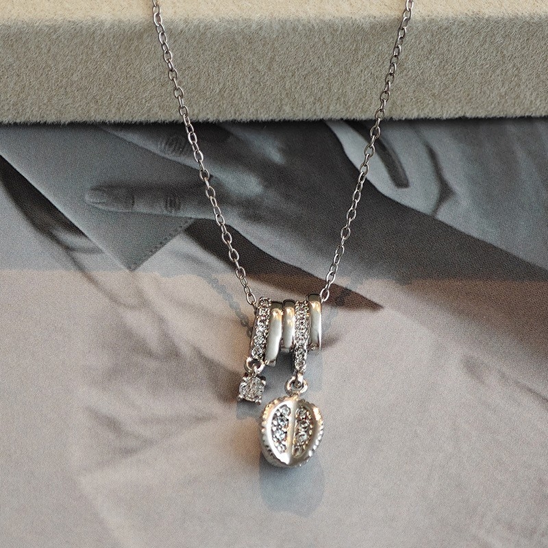 Ogrlica s klavikijskim lancem i geometrijskim privjeskom u obliku zvijezda-leptir, od nehrđajućeg čelika, višeslojni dizajn, privjesak od bakra, elektroplatina