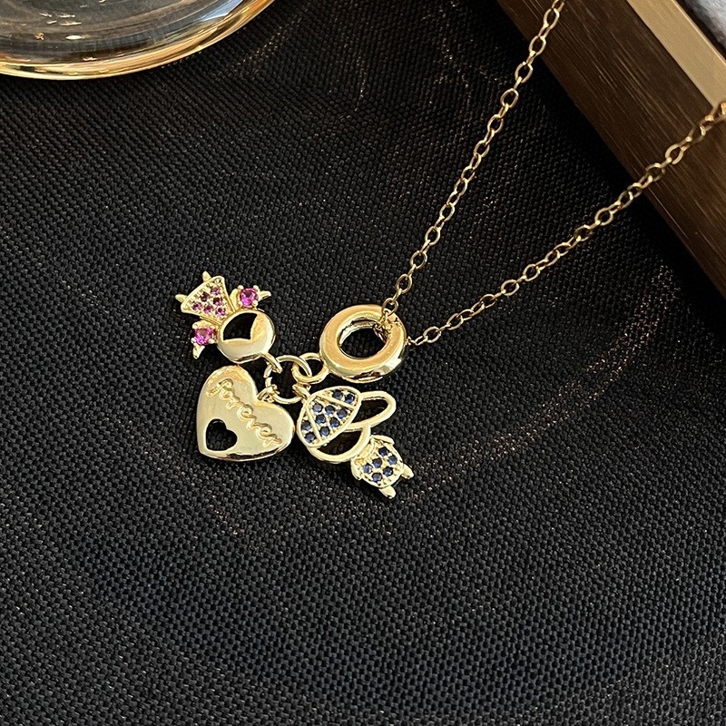 Ogrlica s klavikijskim lancem i geometrijskim privjeskom u obliku zvijezda-leptir, od nehrđajućeg čelika, višeslojni dizajn, privjesak od bakra, elektroplatina