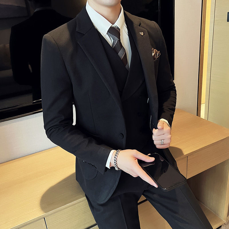 Muško odijelo u korejskom stilu, uski kroj za jesen-zimu, pogodno za svadbe, moderan i elegantan.