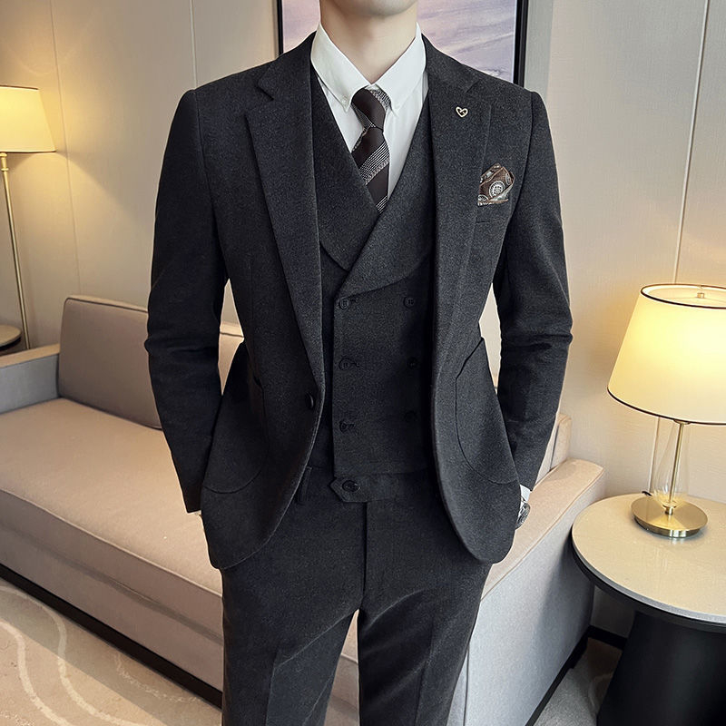 Muško odijelo u korejskom stilu, uski kroj za jesen-zimu, pogodno za svadbe, moderan i elegantan.