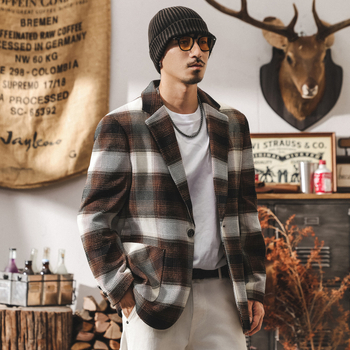 Ανδρικό σακάκι κοστουμιού σε αμερικανικό ρετρό στυλ με καρό ύφανση, μονόμπροστο, επίπεδο πέτο, χαλαρή γραμμή, πολλαπλές τσέπες, φθινόπωρο 2025