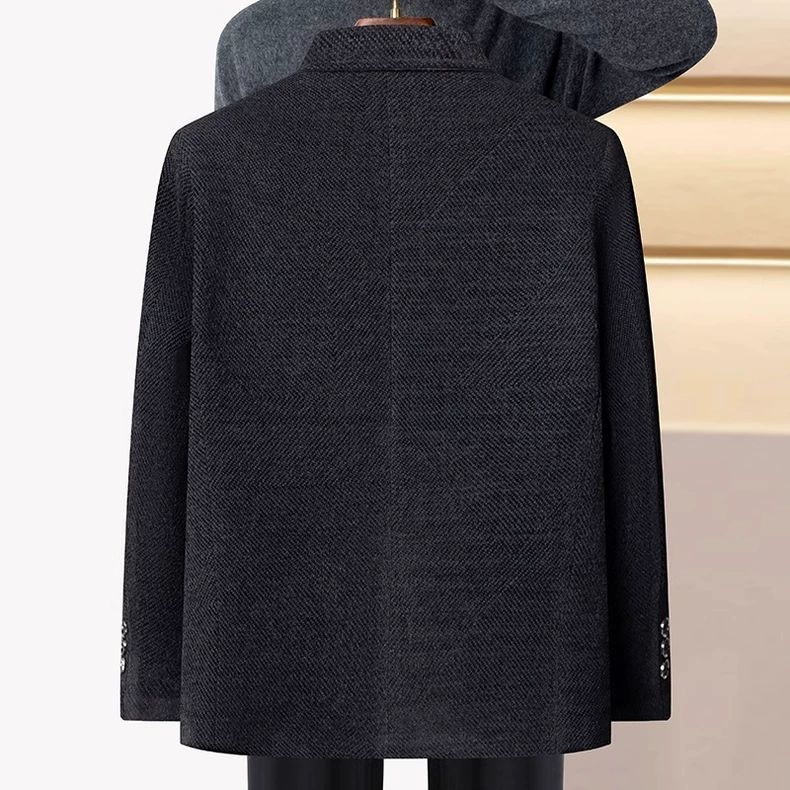 Muško vuneno sako – uski kroj, stojeći ovratnik, dvopopkopčano kopčanje s dva gumba, debeli punjenje, etnički stil s džepnim detaljima