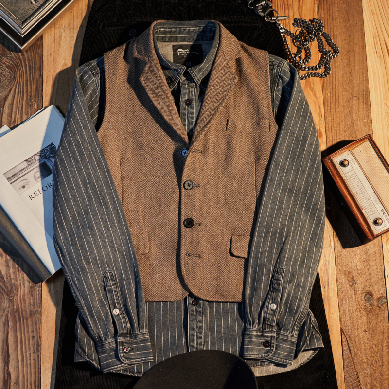 Muška vesta za kostim, retro stil, slim fit, jednostrano zatvaranje, ovratnik u stilu sakoa, tkanina mješavina poliestera (70% poliester), podstava poliester, džepovi s trodimenzionalnim zakrpama, zaobljen donji rub