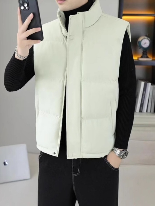 Muški down vest, stojeći ovratnik, zatvarač, bez kapuljače, bočne džepove, normalna debljina