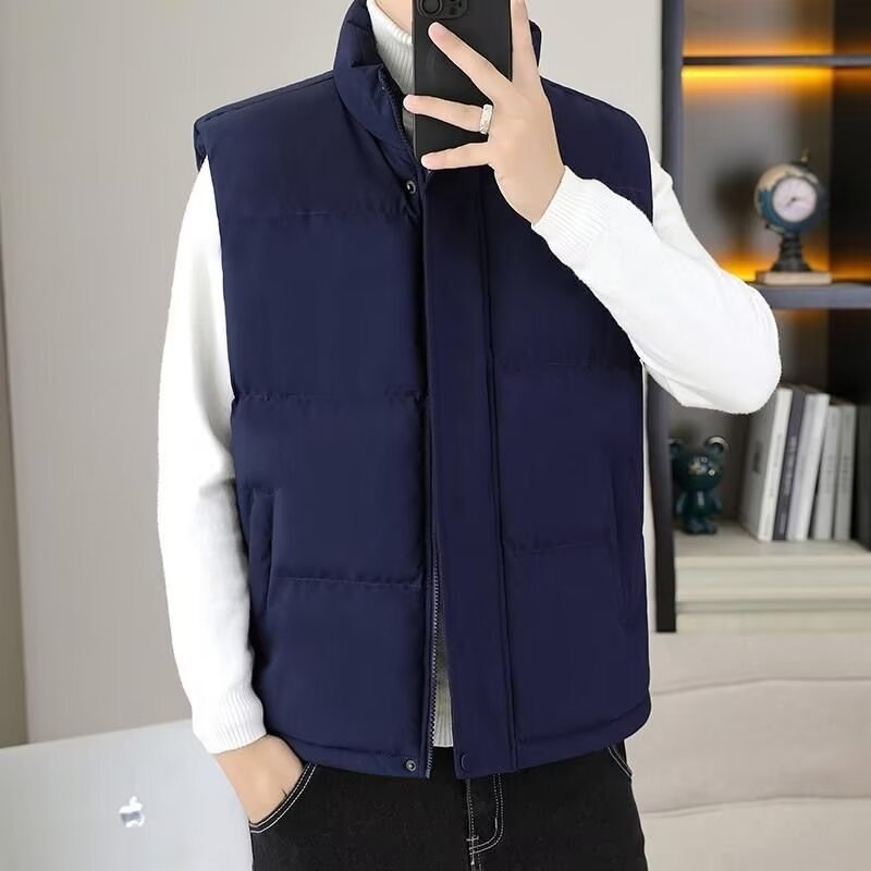 Muški down vest, stojeći ovratnik, zatvarač, bez kapuljače, bočne džepove, normalna debljina