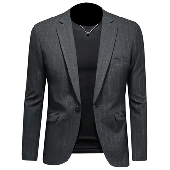Formalno muško odijelo, uski kroj, rever, pamukomješavina tkanina, poliester podstava, proljeće-jesen